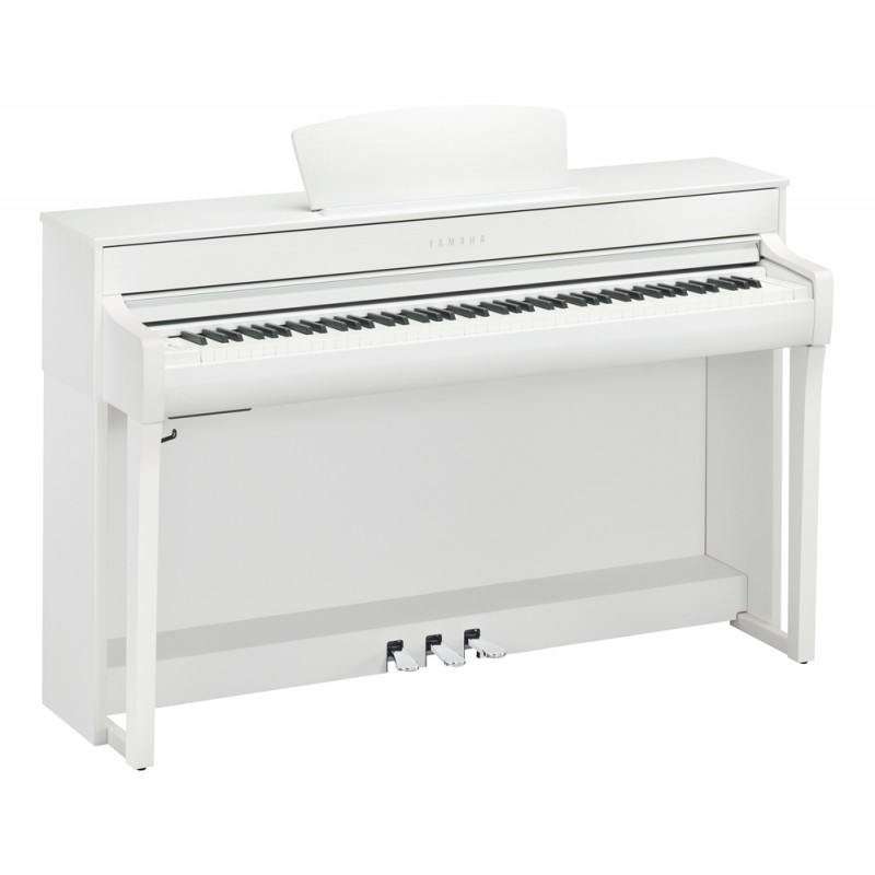 clp735-yamaha-clavinova-2.jpg