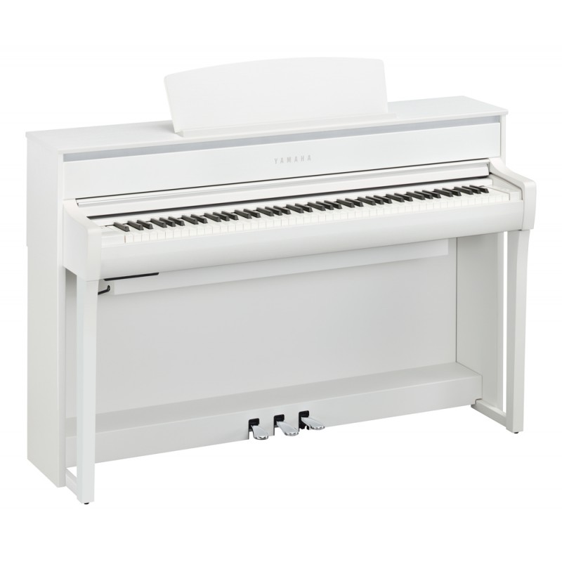 clp775-yamaha-clavinova-2.jpg