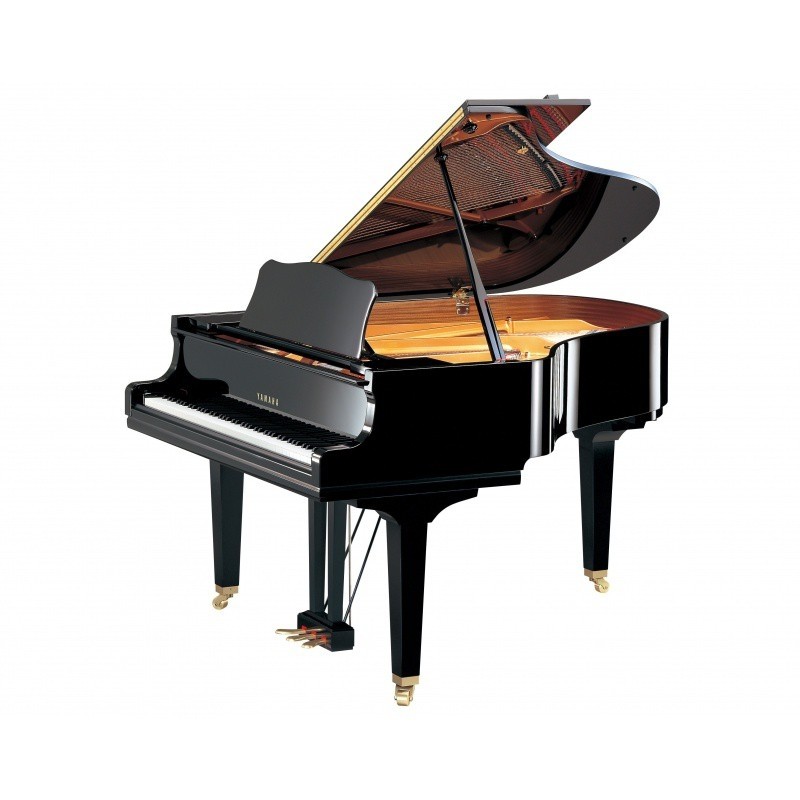 yamaha-gc2-piano-a-queue.jpg
